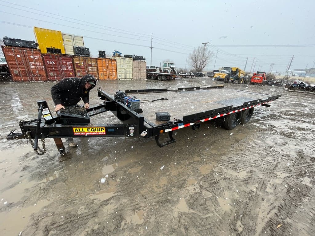 Ironbull 22' Dumping Flatbed Trailer 14k