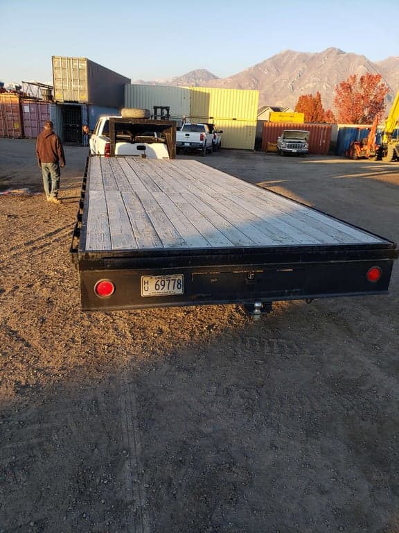 Top Hand Gooseneck Flatbed 14k 24'