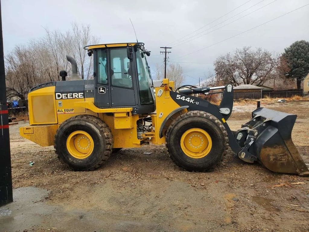 30,000lb. Wheel Loader John Deere 544