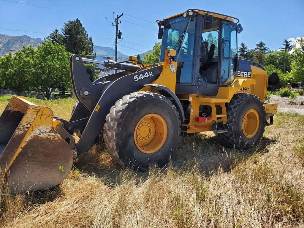 30,000lb. Wheel Loader John Deere 544