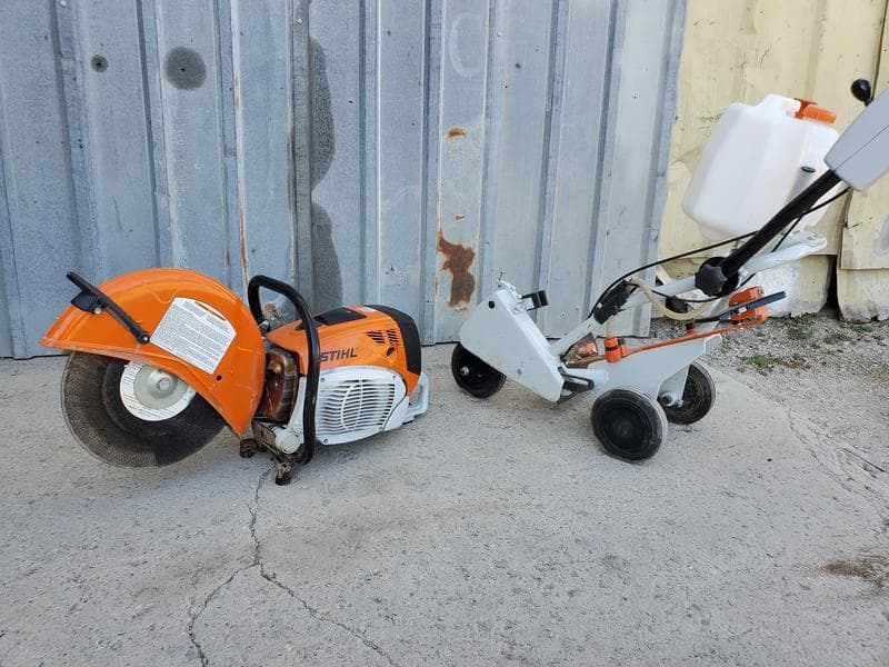 Stihl TS800 Concrete Saw with 14" cutting blade