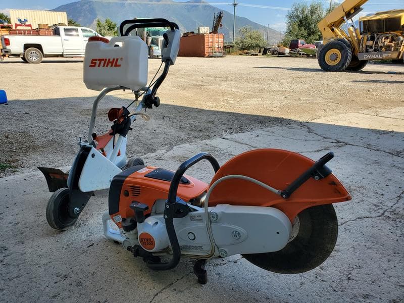 Stihl TS800 Concrete Saw with 14" cutting blade Stihl TS800 Concrete Saw with 14" cutting blade