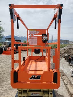 19' Electric Scissor Lift ES1932 19' Electric Scissor Lift ES1932