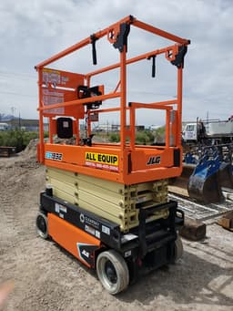 19' Electric Scissor Lift ES1932 19' Electric Scissor Lift ES1932